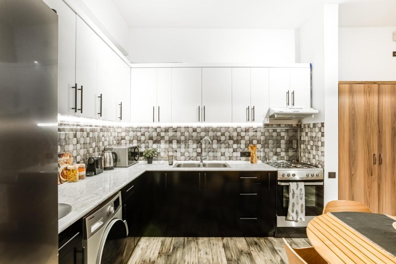 יירבאן Hotelise I Gin Apartment מראה חיצוני תמונה