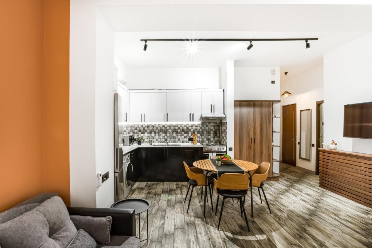 יירבאן Hotelise I Gin Apartment מראה חיצוני תמונה